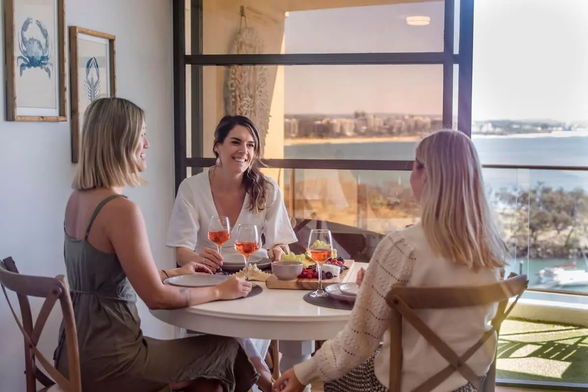 Apartment Point Break - Sea & River Views, Nature & Relax Buddina Australia