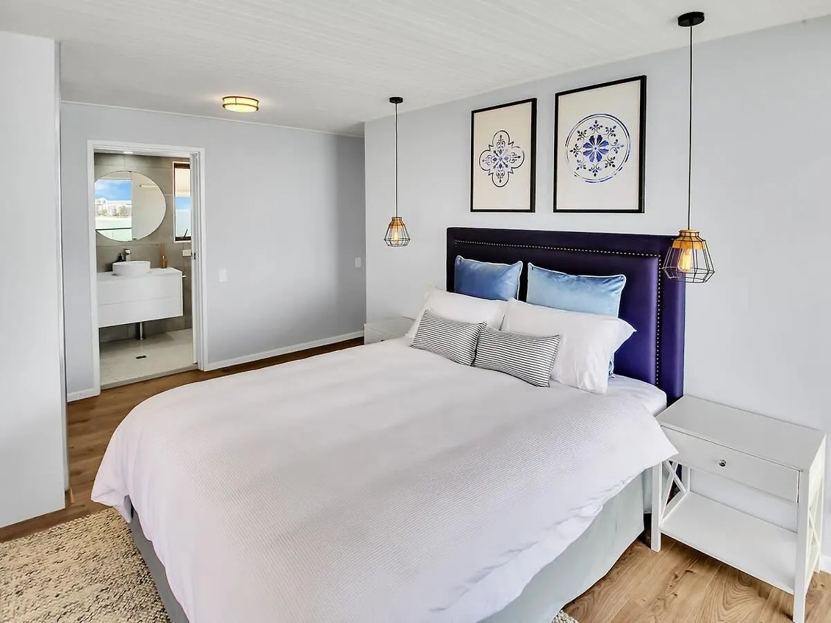 Apartment Point Break - Sea & River Views, Nature & Relax Buddina Australia